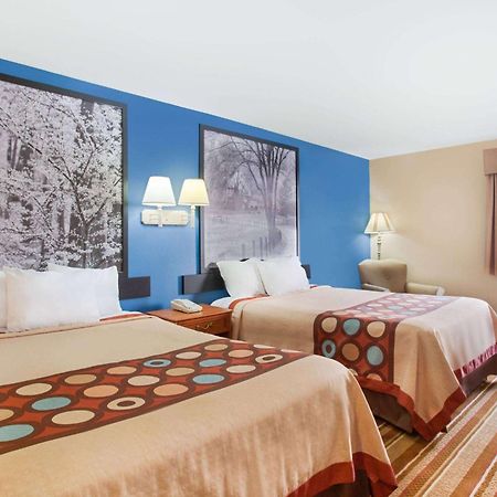 Super 8 By Wyndham Defiance Otel Dış mekan fotoğraf