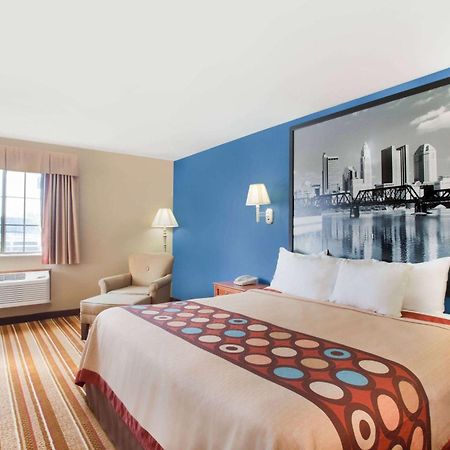 Super 8 By Wyndham Defiance Otel Dış mekan fotoğraf