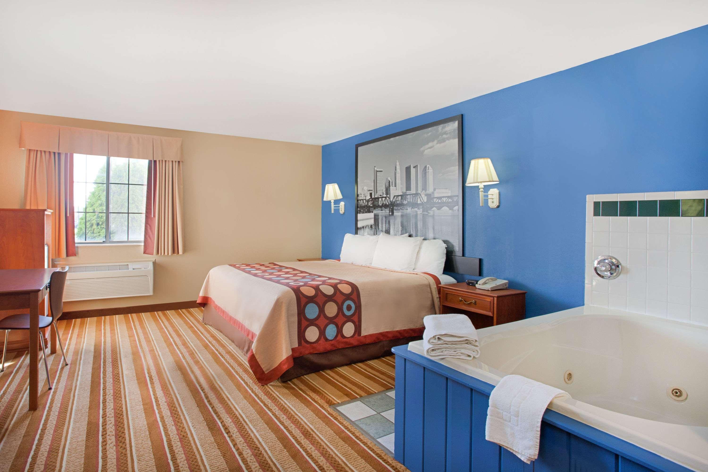 Super 8 By Wyndham Defiance Otel Dış mekan fotoğraf