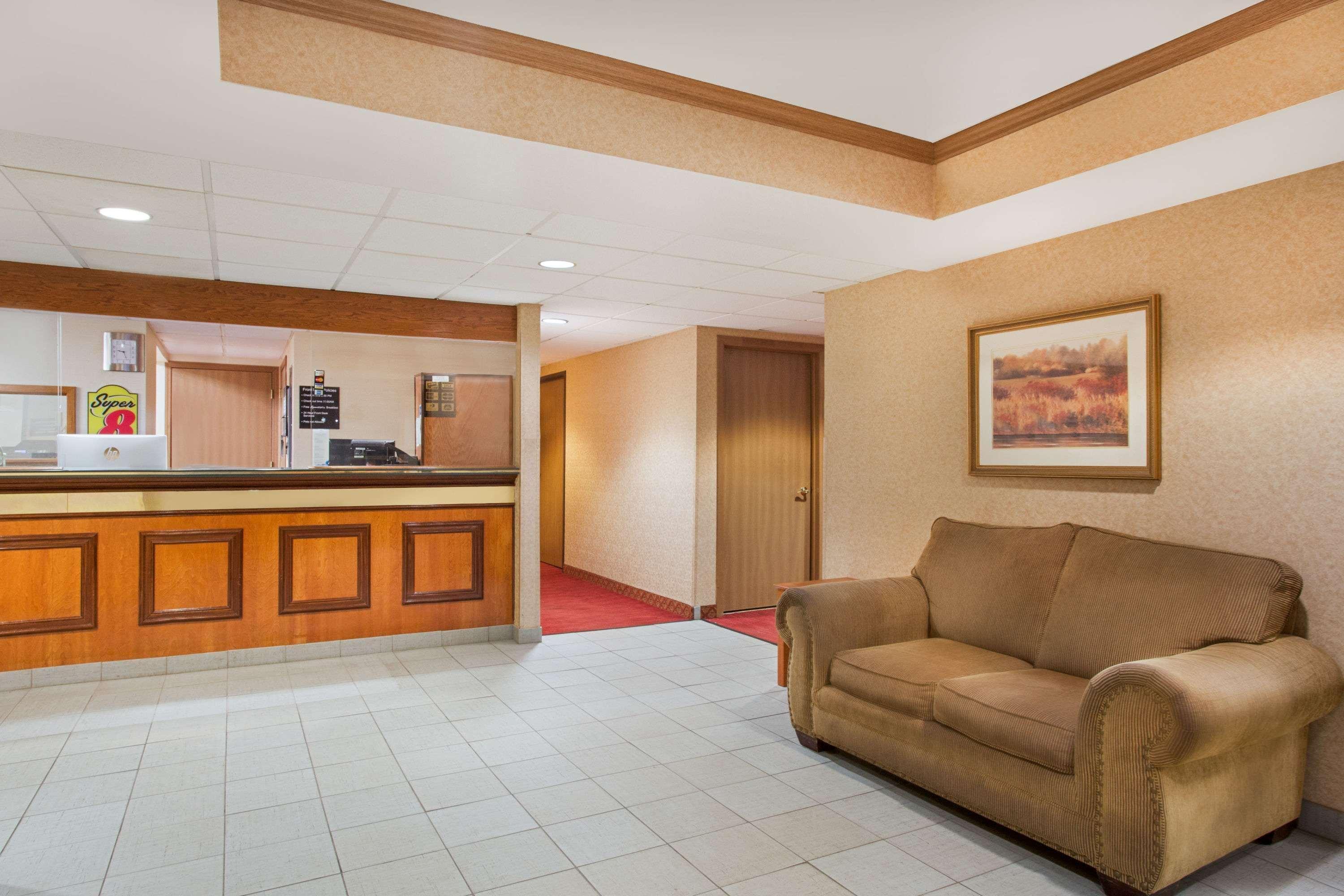 Super 8 By Wyndham Defiance Otel Dış mekan fotoğraf
