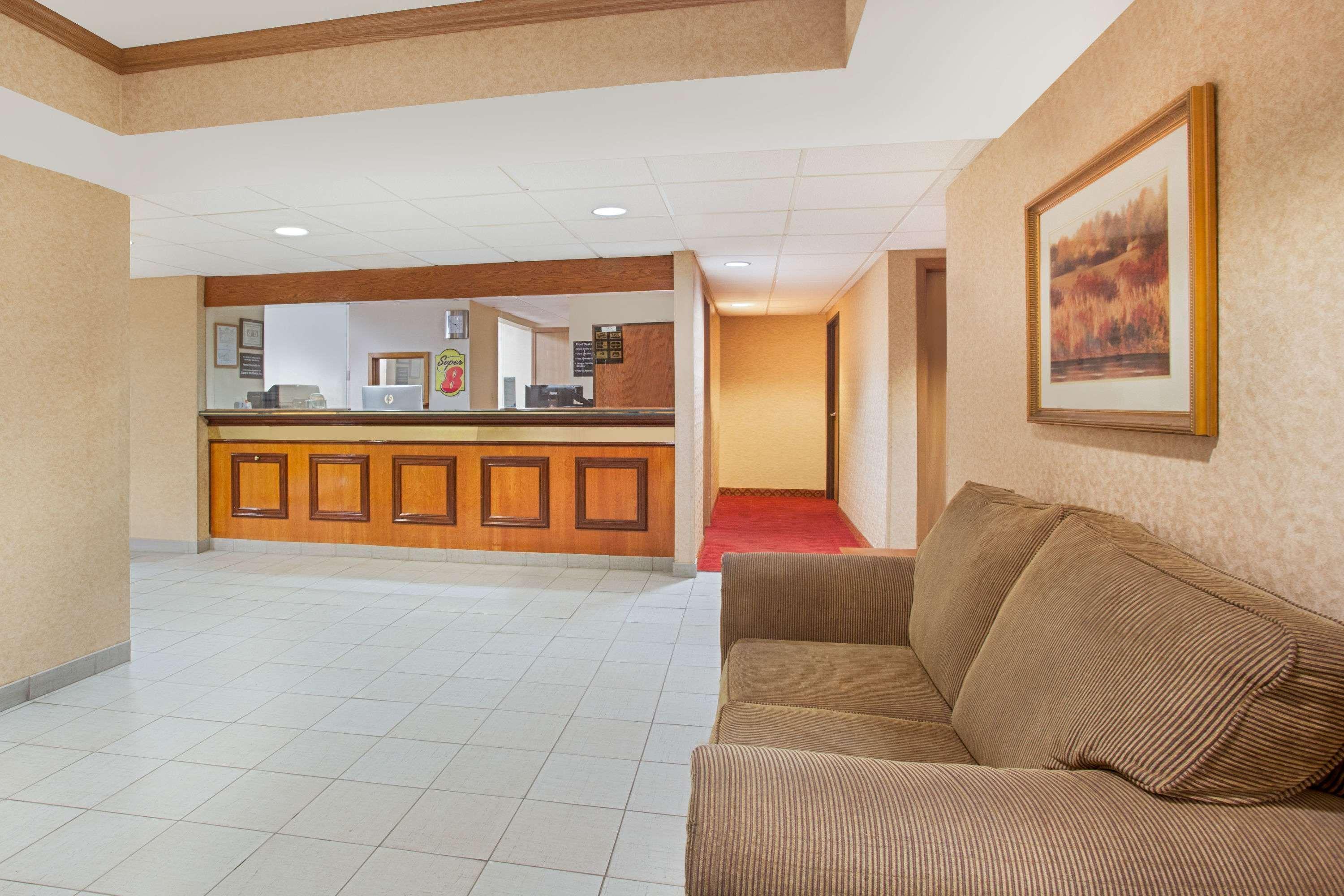 Super 8 By Wyndham Defiance Otel Dış mekan fotoğraf